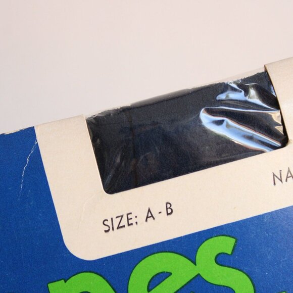 Vintage 1980s 1990s Pantyhose, New NOS, Hanes Navy, Size A-B, Sheer Stretch - Picture 5 of 10